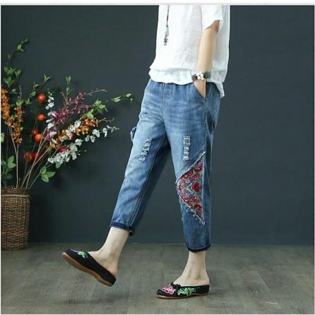فروش عمده شلوار جین زنانه گلدوزی
